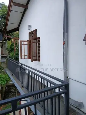 Siyabalape : 5BR (17.25P) Two story House for Sale