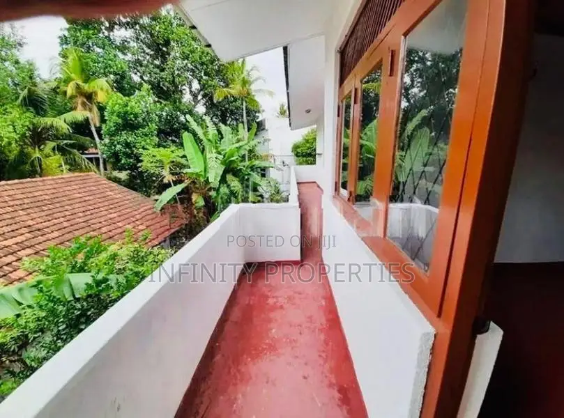 (AFA281) 2 Story house Sale At Nugegoda