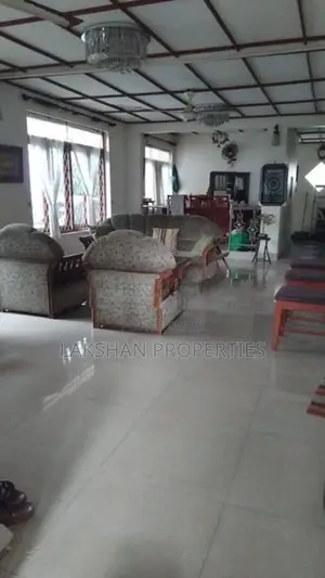 Commercial Property 3 Story House For Sale In Boralesgamuwa Pepiliyana