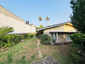 20 P Prime Land for Sale in Polhengoda Road Colombo 05