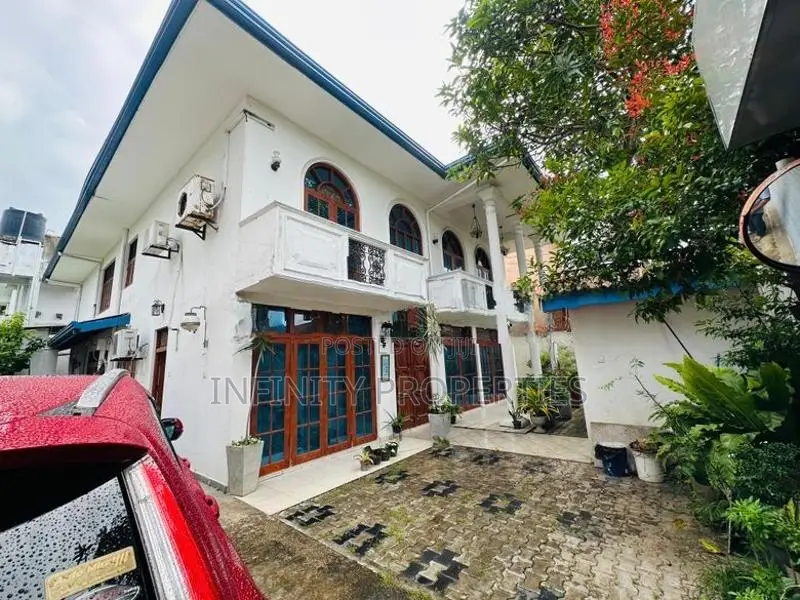 02 Story Luxury House Sale At Malwatha Rd Dehiwala
