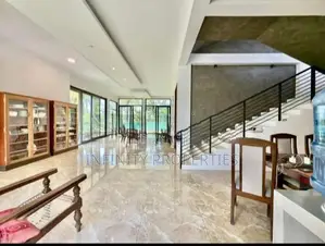 (AFA330) Luxury 5-Bedroom Home for Sale - Thalawathugoda