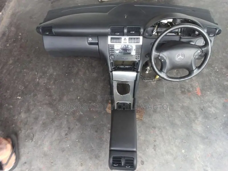 Mercedes Benz W203 C180 Compressor Dashboard