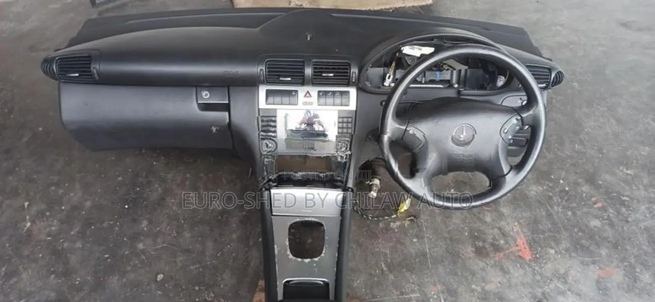 Mercedes Benz W203 C180 Compressor Dashboard