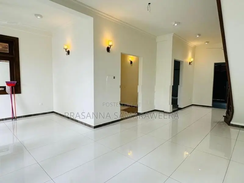 Brand New Solid Super Luxury 2 Story House for Sale-Piliyandala City