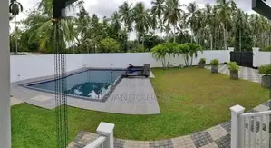 Beautiful Garden 26 Perches Land Luxury Villa 2 BR Sale Katana Negombo