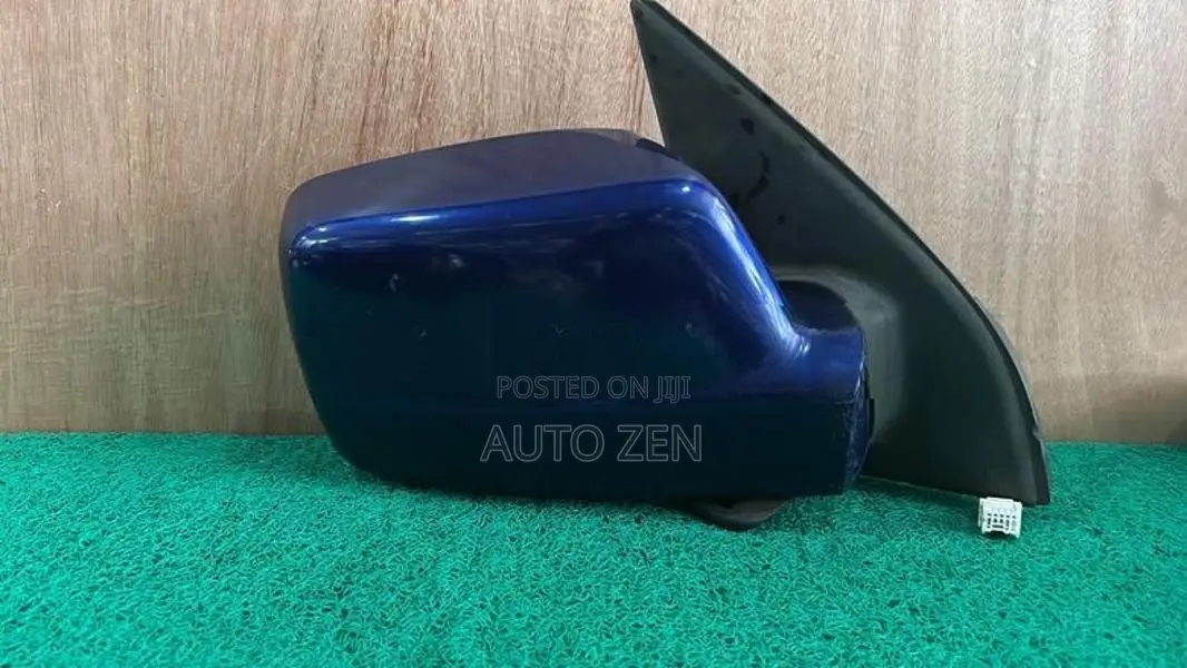X-Trail NT30 Side Mirror