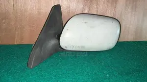 212 CARINA SIDE MIRROR