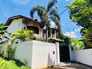 (NNI330) 02 Storey House with 13P Sale Pita Kotte