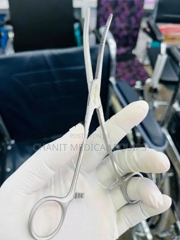 Artery Forcep 6" 1/2" (CVD)