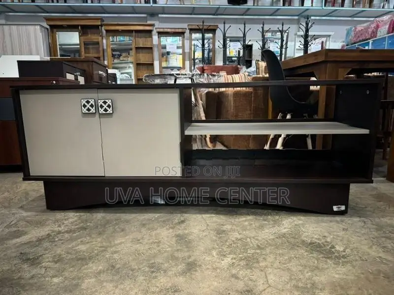 PKAV036 Tv Stand