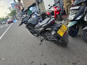 Honda CB Hornet 2016