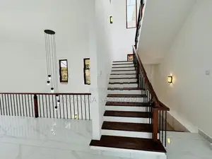 Solid Brand New Modern Super Luxury House-Piliyandala
