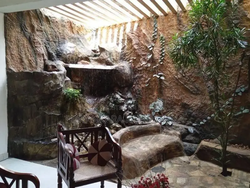 17.5 Perche / 2 Storied House For Sale in Walpola