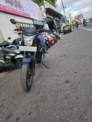 Honda CB Hornet 2016