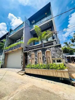 Luxury Facility With House Sale Pannipitiya