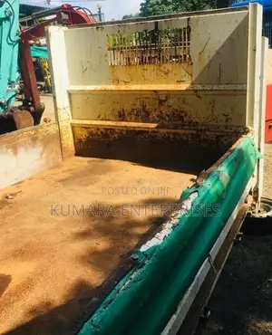 Isuzu Lorry Rear Deck