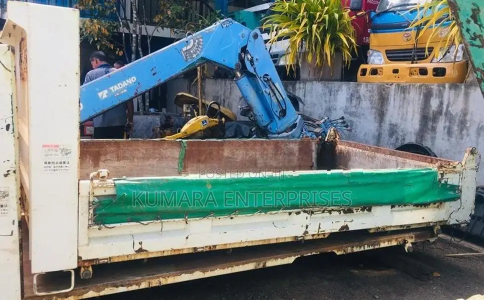 Isuzu Lorry Rear Deck