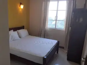 Colombo 5 Luxury Semi Furnished Apartment For Sale