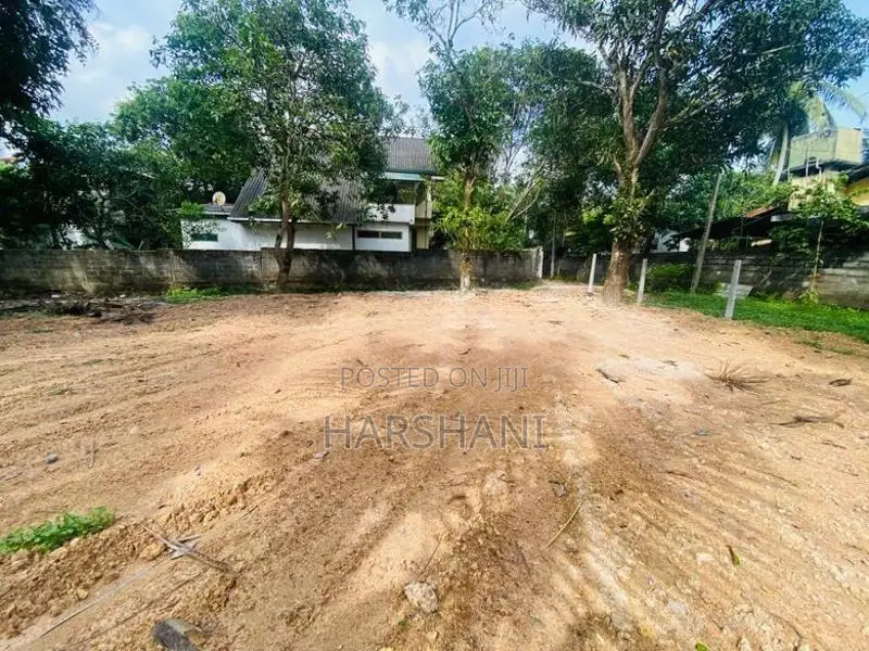 15P Land at Kandana – Close to Negombo Colombo Main Road