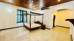 Malabe : 4 A/C BR (15P) House for Sale at Thalahena