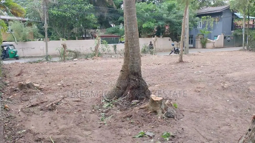 Commercial Land for Sale in Mirissa (SP741)