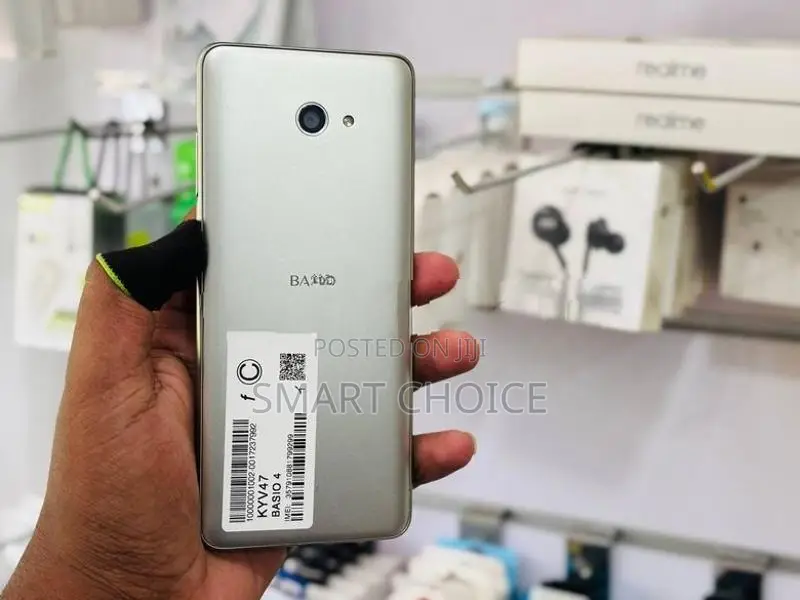 Kyocera Basio 4 32GB (Used)
