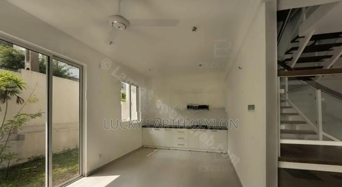 Sale Kottawa Lovely Townhouse with Gym n Pool (Ref: MGS2008)