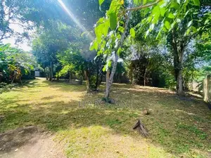 34 Perch High Elevated Water front Land Close to Rajagiriya Town