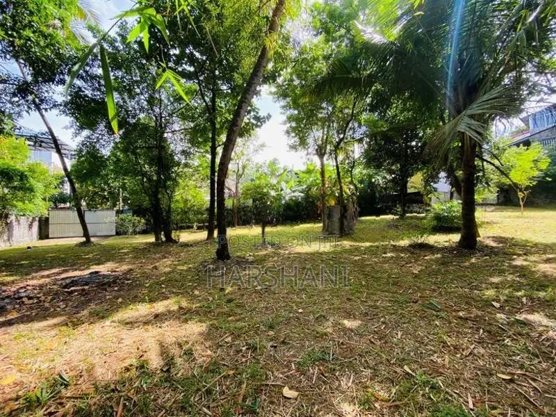 34 Perch High Elevated Water front Land Close to Rajagiriya Town