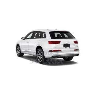 Genuine Audi Q7 S LINE 2018 rear bumper reflector lights - New