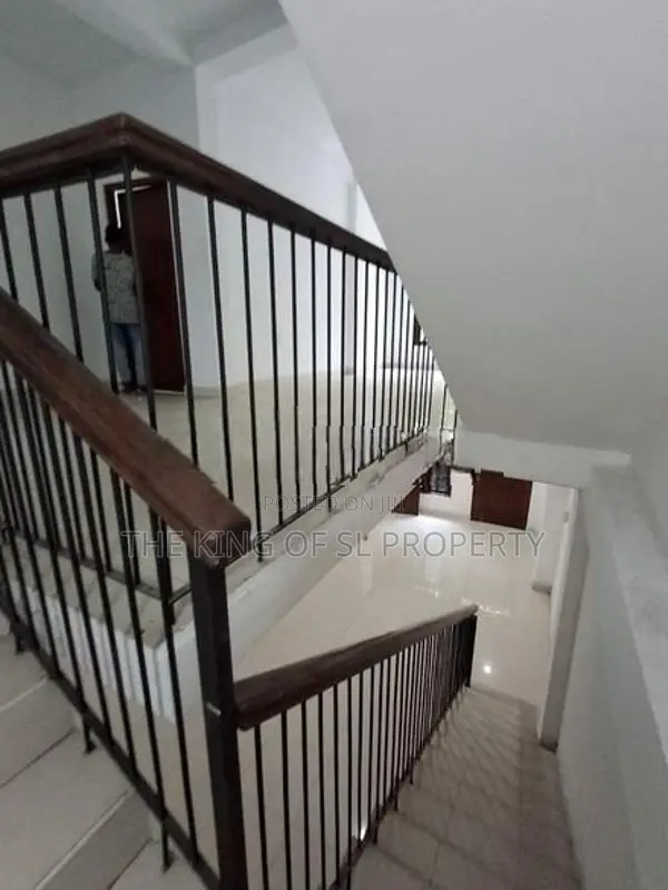House for sale in Colombo 05