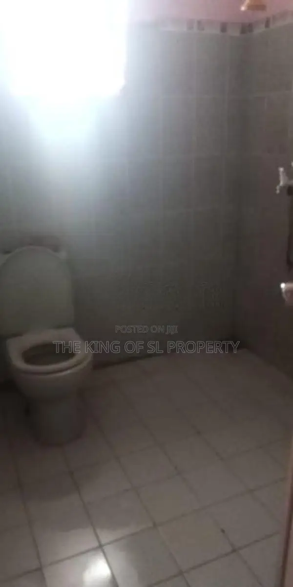 House for sale in Colombo 05