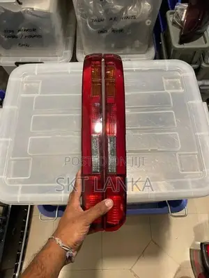 Genuine Audi Q7 S LINE 2018 rear bumper reflector lights - New