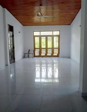 Mount Lavinia 2 Story House for Residence/Business Rent (MG1081)