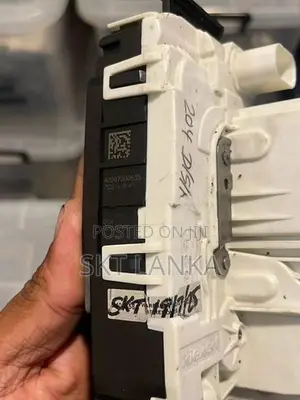 Mercedes Benz C Class C180 C200 W204 Door Lock