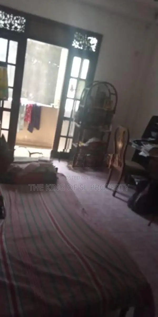 House for sale in Colombo 05