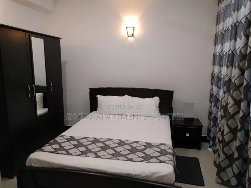 Furnished Luxury Two Bedroom Apartment with Pool & GYM - Mount Lavinia