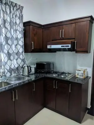 Furnished Luxury Two Bedroom Apartment with Pool & GYM - Mount Lavinia