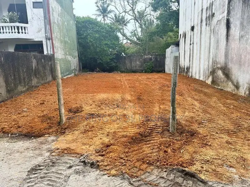 Land for Sale in Mount Lavinia