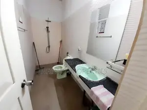 (AF75) 03 Storey House for Sale in Nugegoda