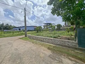 ඔරුවල, හබරකඩ පිහිටි ඉඩමක් විකිණීමට ඇත. (ID:HBRK001S)