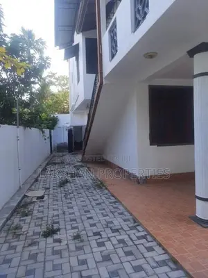 Two Story House For Sale In Boralesgamuwa