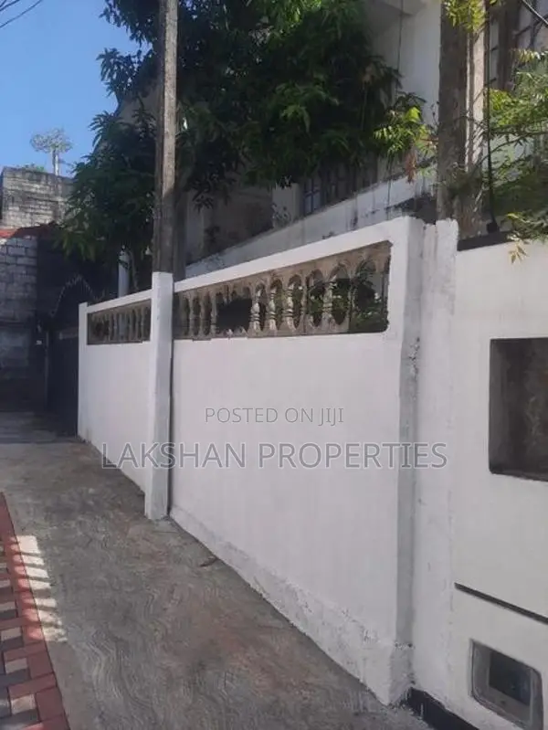 Two Story House For Sale In Boralesgamuwa