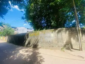8P Two Lots/16P Entire Land Sale Close to Waragoda Rd & New Kandy