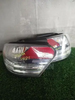 Lexus Hs250 Hybrid Tail Light