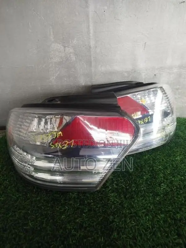 Lexus Hs250 Hybrid Tail Light
