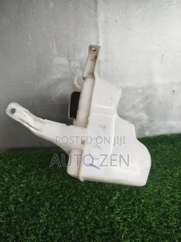 Lexus HS250 Hybrid Overflow Tank
