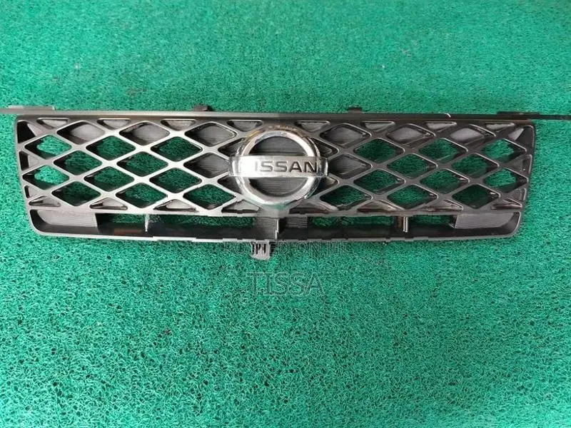 Nissan X Trail T30 Front Shell