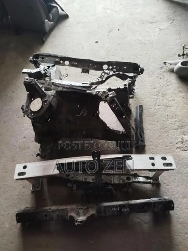 Lexus Hs250 Hybrid Nosecut Panel
